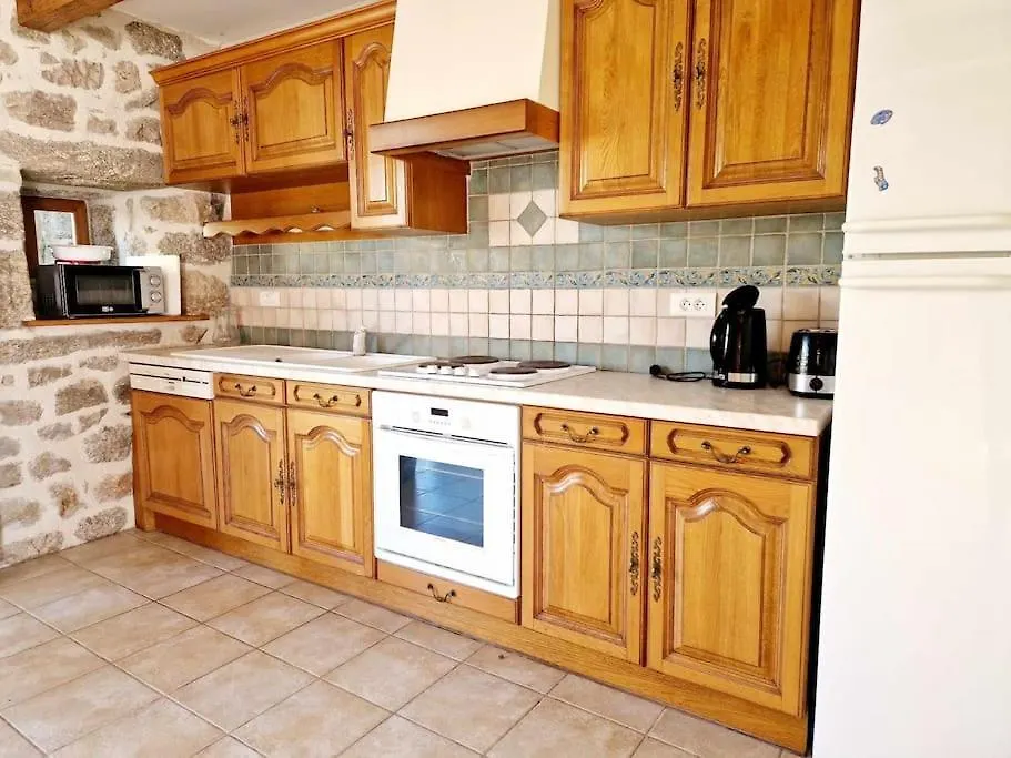 Gite De Saint-Gervais Holiday home Saint-Symphorien-de-Thenieres